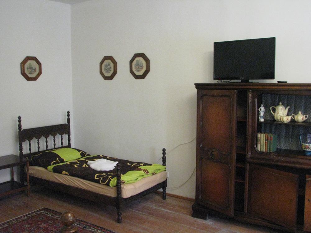 Penzion U Cermaka Ostrov  Exterior foto