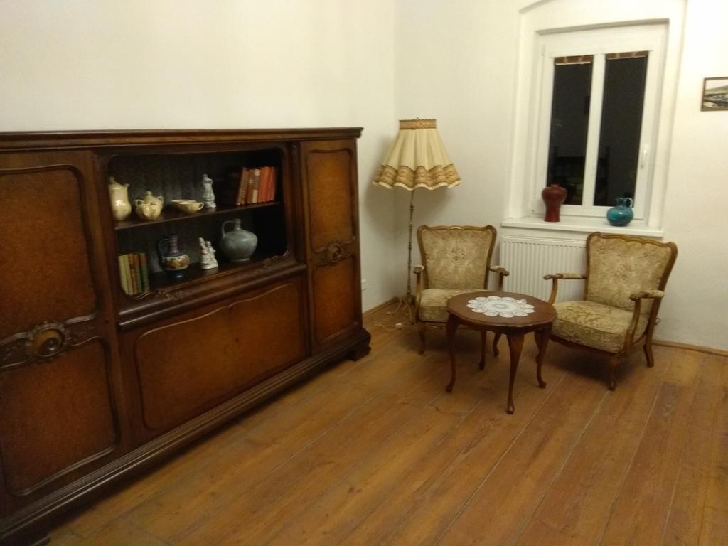 Penzion U Cermaka Ostrov  Exterior foto